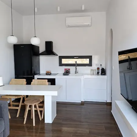 Apartman Smovolo 1 *